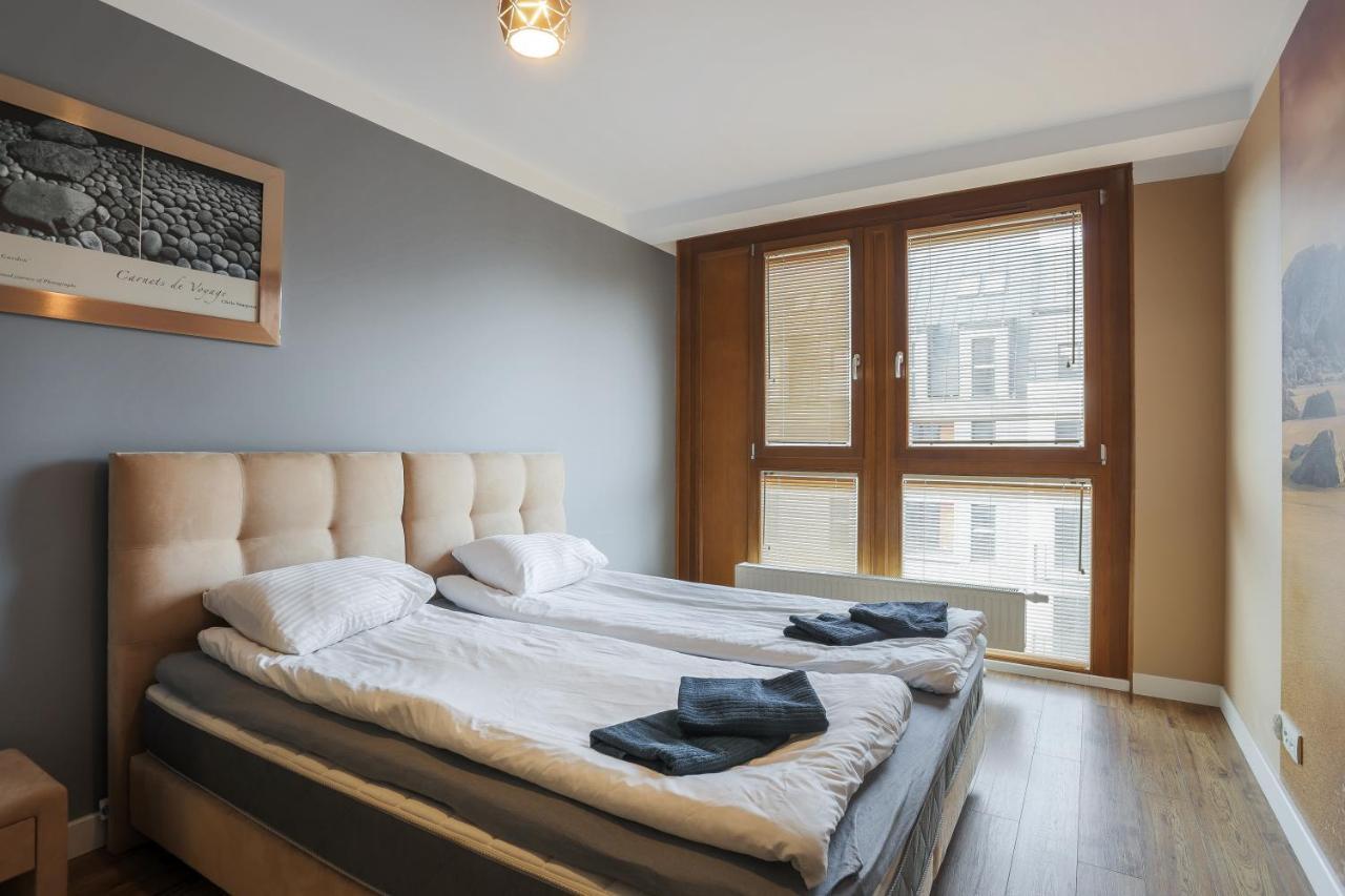 3-Rooms Apartment With Balcony By The Oldtown 格但斯克 外观 照片